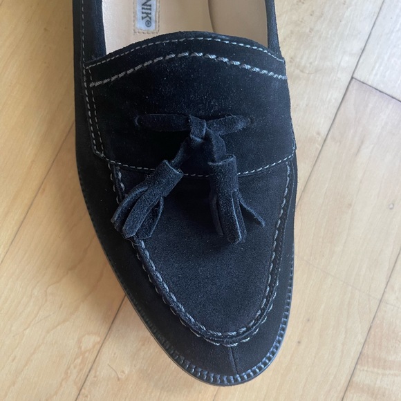 Manolo Blahnik Classic Black Suede Loafers - Picture 2 of 5